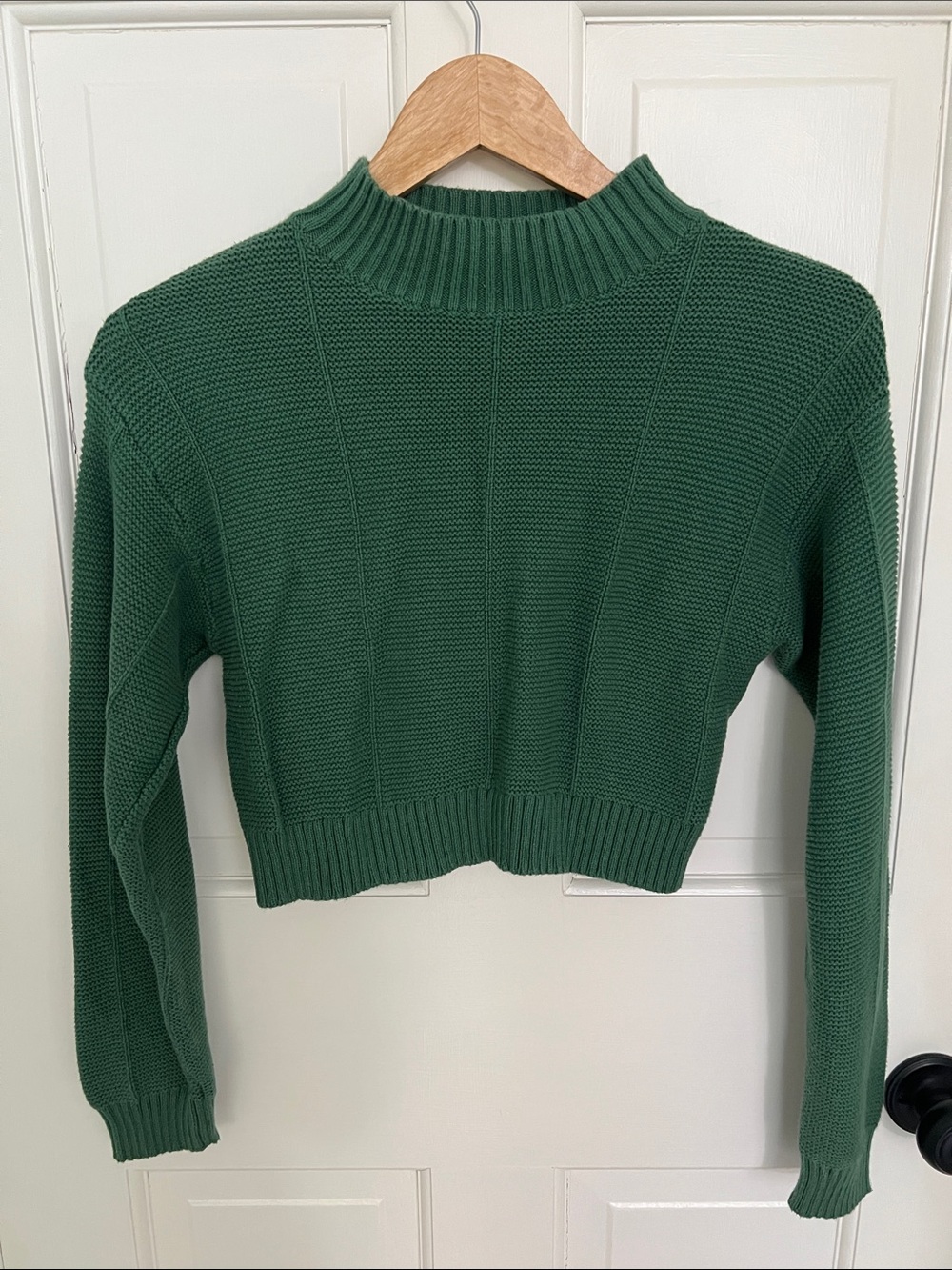 La Hearts Ribbed Knit Sweater in Deep Green